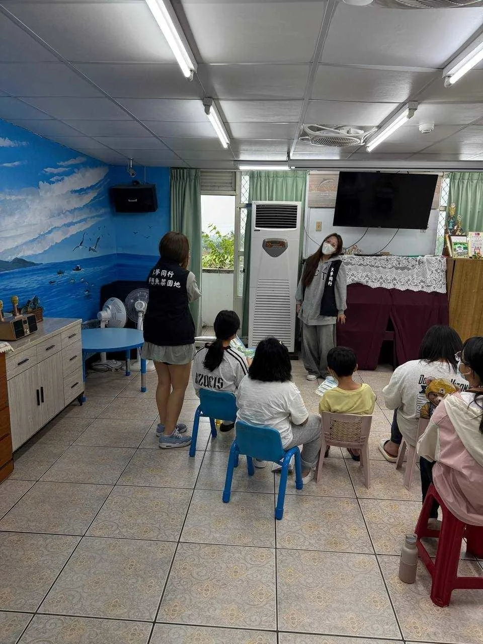 在王國羣執行長的公益願景下，水夢同行志工團隊前往花蓮原住民兒童之家推動魚菜共生與生命教育